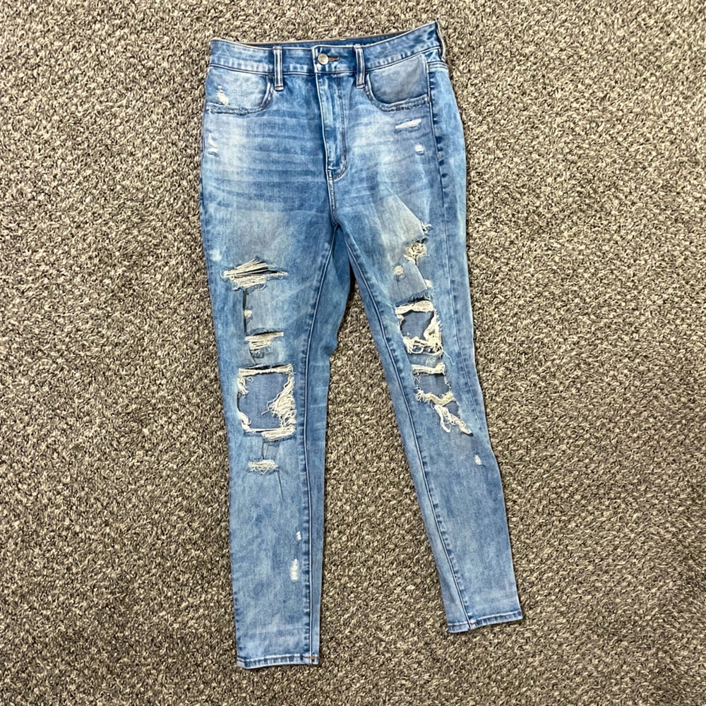 American Eagle ripped skinny jeans